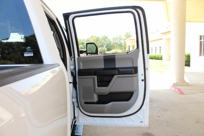 Ford F-250 SD XL Crew Cab 4WD 2022