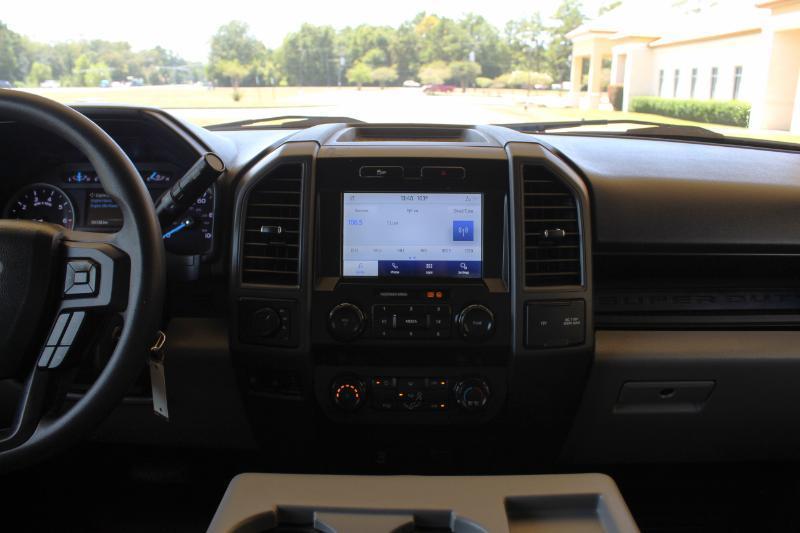 Ford F-250 SD XL Crew Cab 4WD 2022