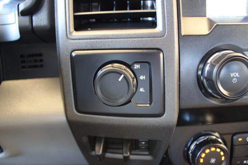 Ford F-250 SD XL Crew Cab 4WD 2022