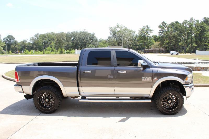 RAM 2500 Laramie Crew Cab SWB 4WD 2014
