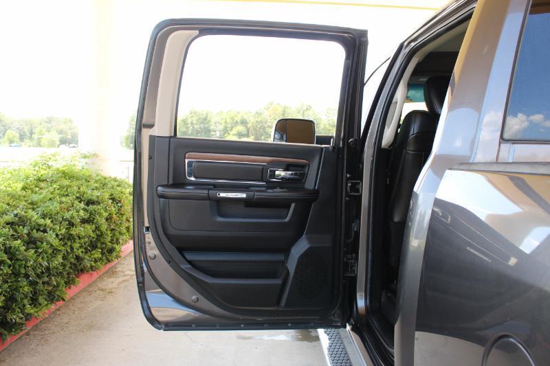 RAM 2500 Laramie Crew Cab SWB 4WD 2014