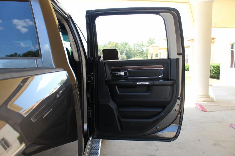 RAM 2500 Laramie Crew Cab SWB 4WD 2014