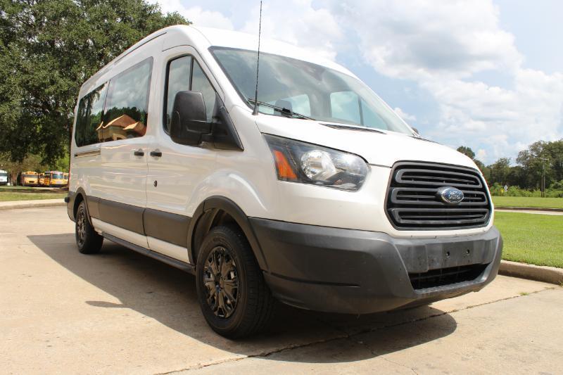 Ford Transit 350 Wagon Med. Roof XL w/Sliding Pass. 148-in. WB 2019