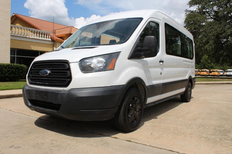 Ford Transit 350 Wagon Med. Roof XL w/Sliding Pass. 148-in. WB 2019