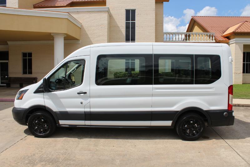 Ford Transit 350 Wagon Med. Roof XL w/Sliding Pass. 148-in. WB 2019