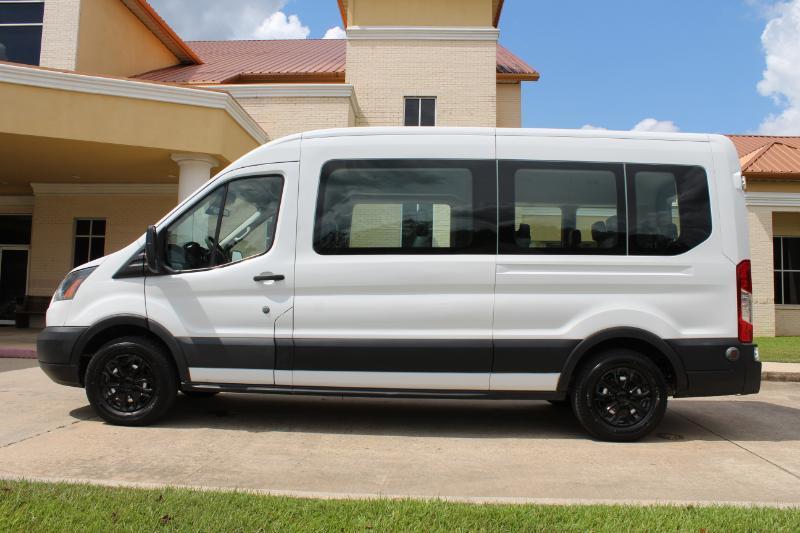Ford Transit 350 Wagon Med. Roof XL w/Sliding Pass. 148-in. WB 2019