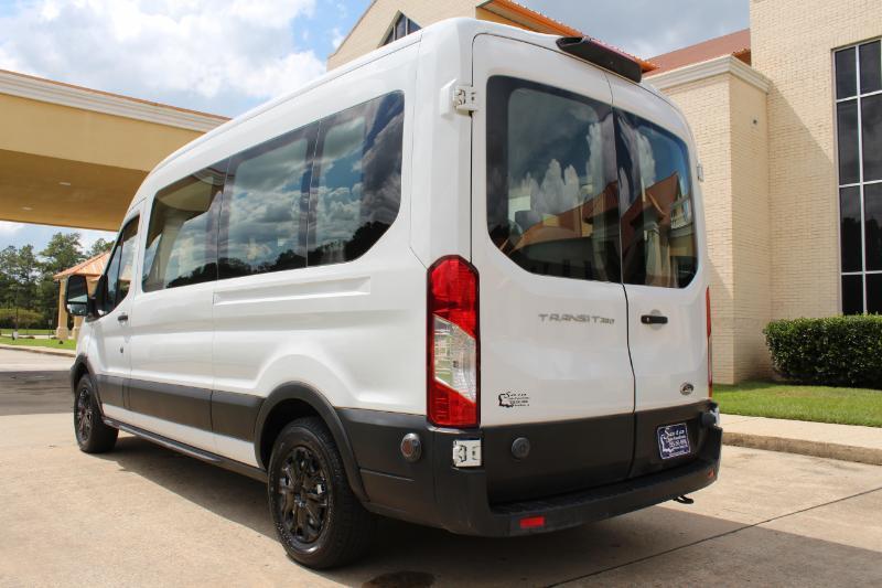 Ford Transit 350 Wagon Med. Roof XL w/Sliding Pass. 148-in. WB 2019