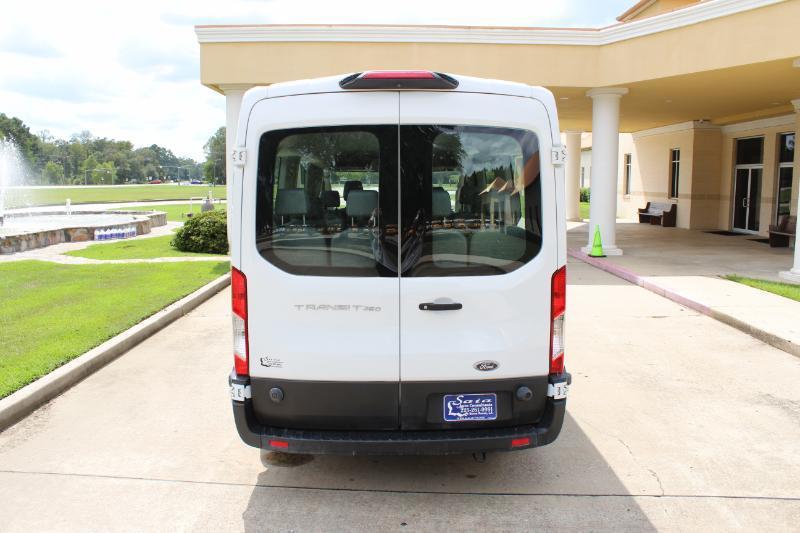Ford Transit 350 Wagon Med. Roof XL w/Sliding Pass. 148-in. WB 2019