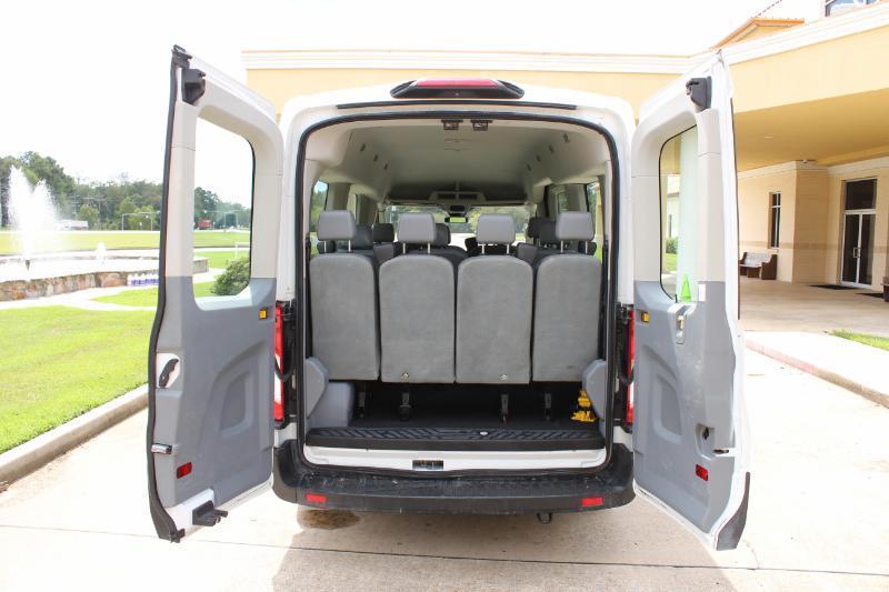 Ford Transit 350 Wagon Med. Roof XL w/Sliding Pass. 148-in. WB 2019