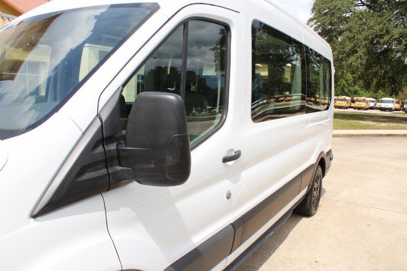 Ford Transit 350 Wagon Med. Roof XL w/Sliding Pass. 148-in. WB 2019