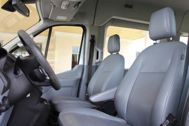 Ford Transit 350 Wagon Med. Roof XL w/Sliding Pass. 148-in. WB 2019