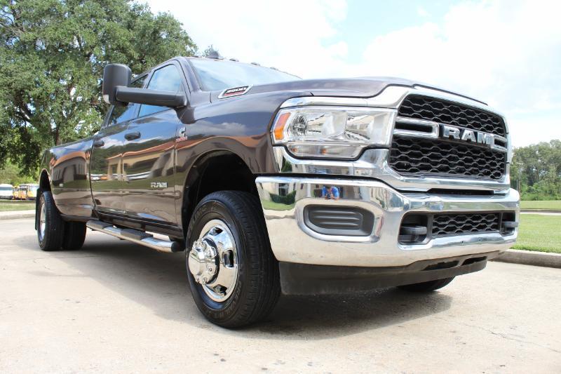 RAM 3500 Tradesman Crew Cab 4WD DRW 2021