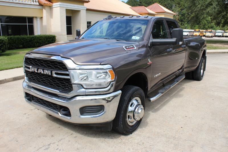 RAM 3500 Tradesman Crew Cab 4WD DRW 2021