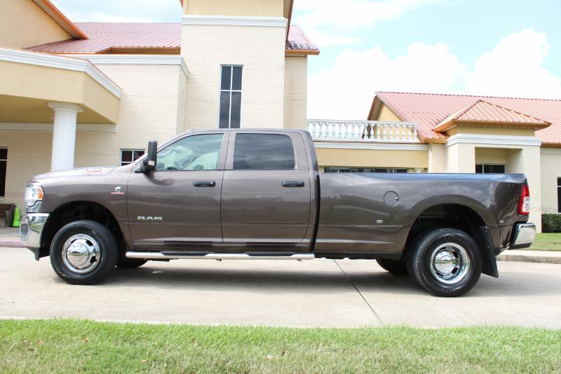 RAM 3500 Tradesman Crew Cab 4WD DRW 2021