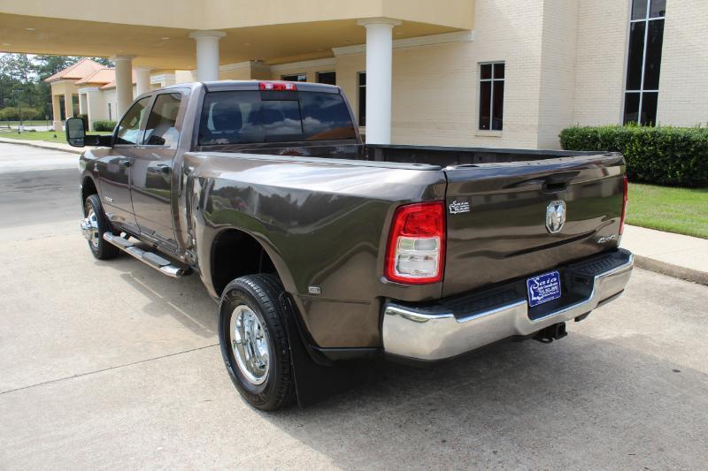 RAM 3500 Tradesman Crew Cab 4WD DRW 2021