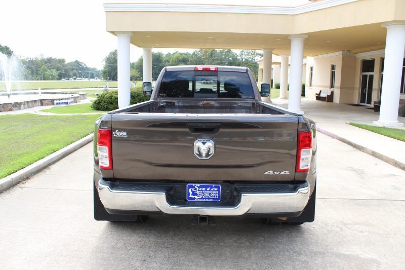 RAM 3500 Tradesman Crew Cab 4WD DRW 2021