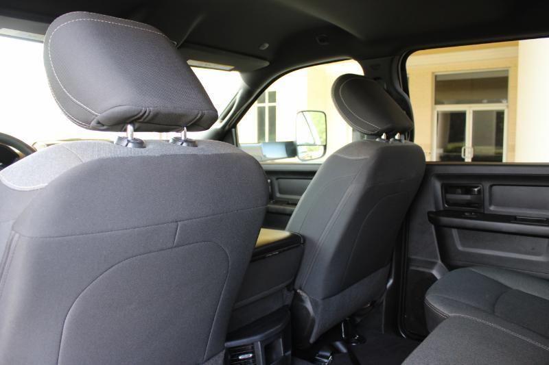 RAM 3500 Tradesman Crew Cab 4WD DRW 2021