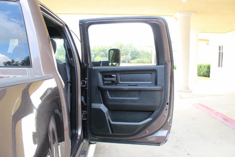 RAM 3500 Tradesman Crew Cab 4WD DRW 2021