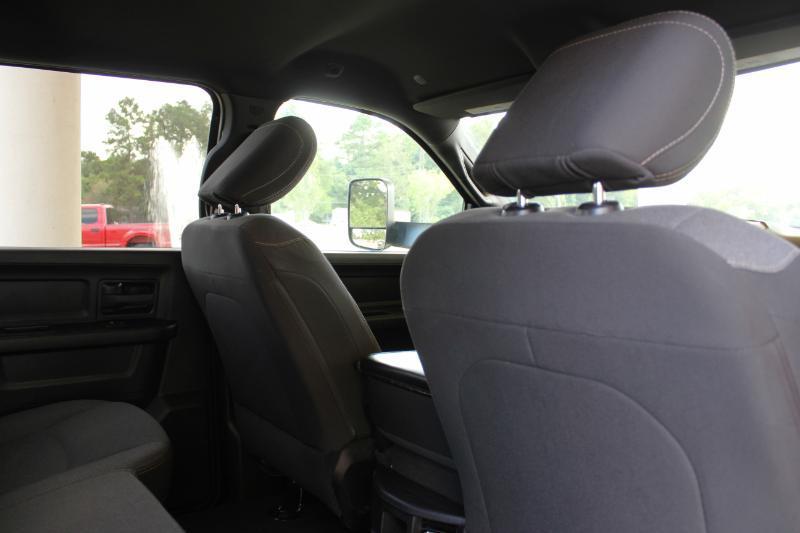 RAM 3500 Tradesman Crew Cab 4WD DRW 2021