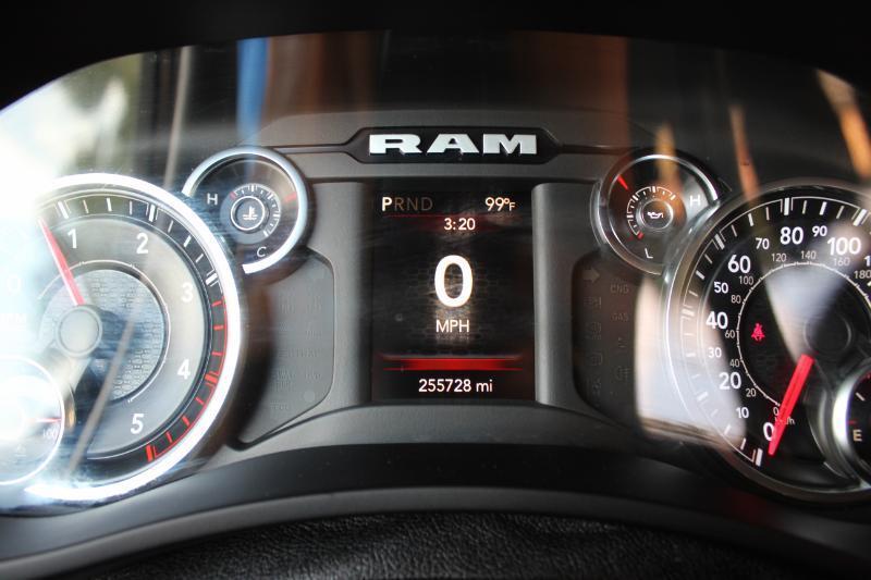 RAM 3500 Tradesman Crew Cab 4WD DRW 2021