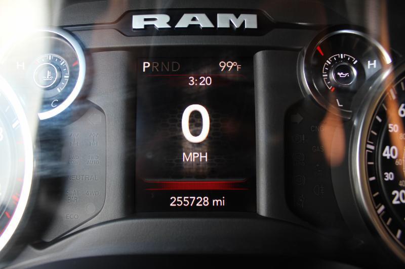 RAM 3500 Tradesman Crew Cab 4WD DRW 2021