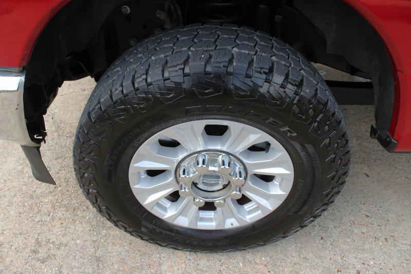 Ford F-250 SD XLT Crew Cab 4WD 2021