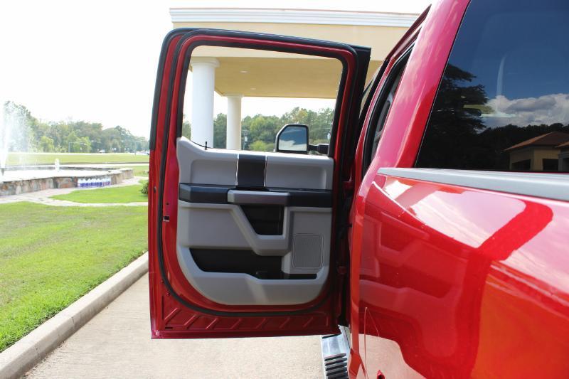 Ford F-250 SD XLT Crew Cab 4WD 2021
