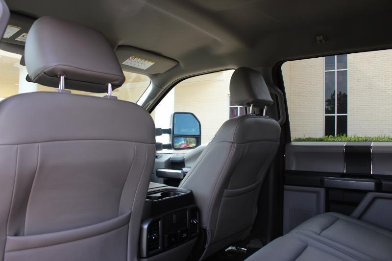 Ford F-250 SD XLT Crew Cab 4WD 2021