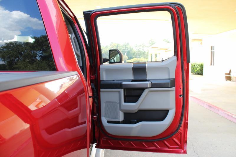 Ford F-250 SD XLT Crew Cab 4WD 2021