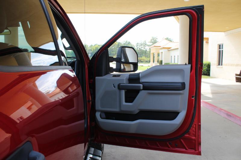 Ford F-250 SD XLT Crew Cab 4WD 2021