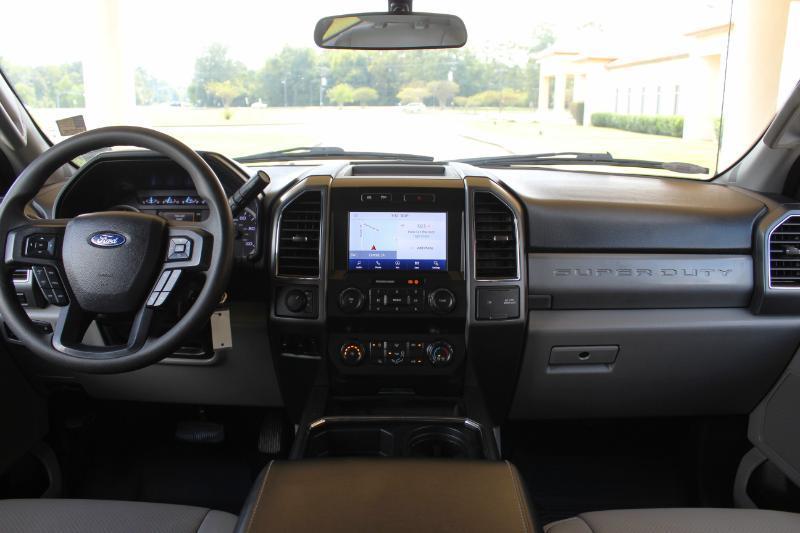 Ford F-250 SD XLT Crew Cab 4WD 2021