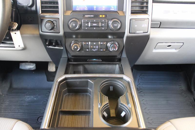 Ford F-250 SD XLT Crew Cab 4WD 2021