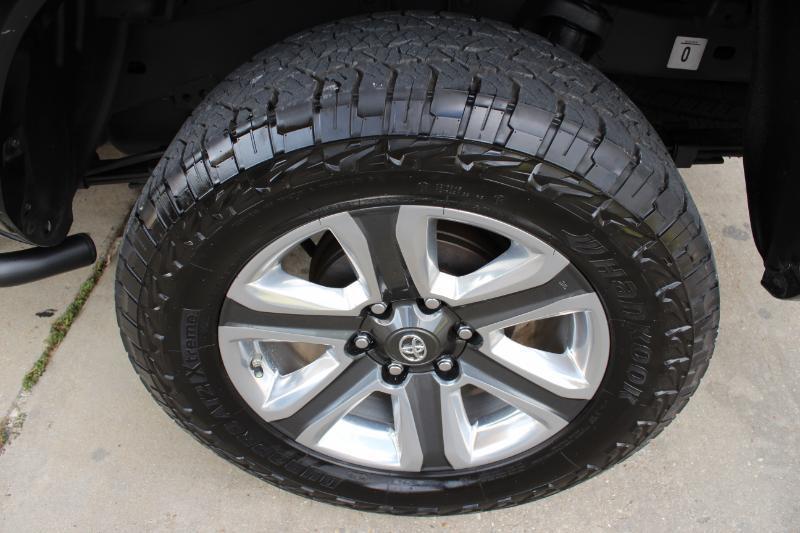Toyota Tacoma Limited Double Cab V6 6AT 2WD 2019