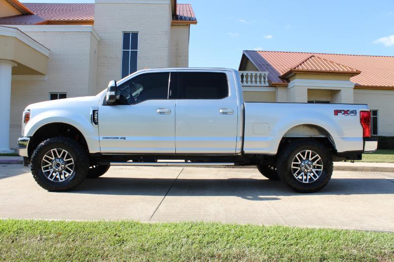 Ford F-250 SD Lariat Crew Cab 4WD 2017