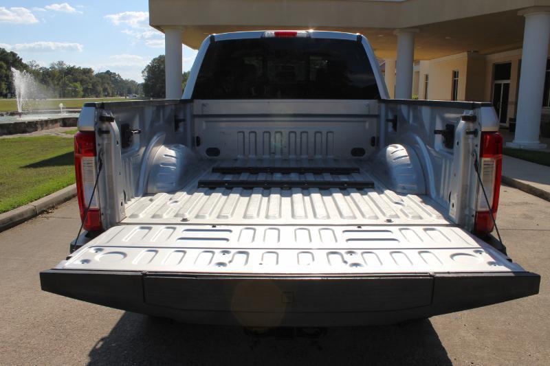 Ford F-250 SD Lariat Crew Cab 4WD 2017