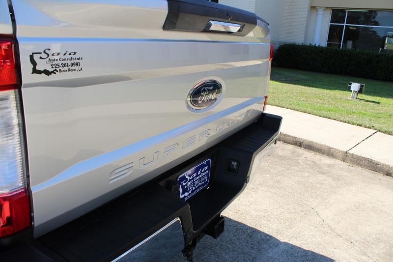 Ford F-250 SD Lariat Crew Cab 4WD 2017