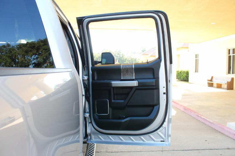 Ford F-250 SD Lariat Crew Cab 4WD 2017