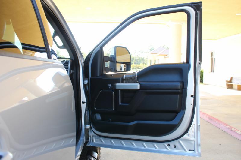 Ford F-250 SD Lariat Crew Cab 4WD 2017