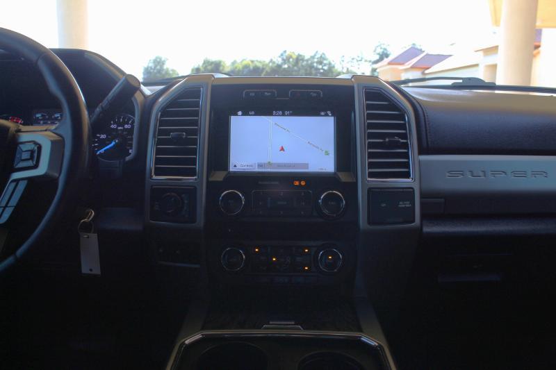 Ford F-250 SD Lariat Crew Cab 4WD 2017