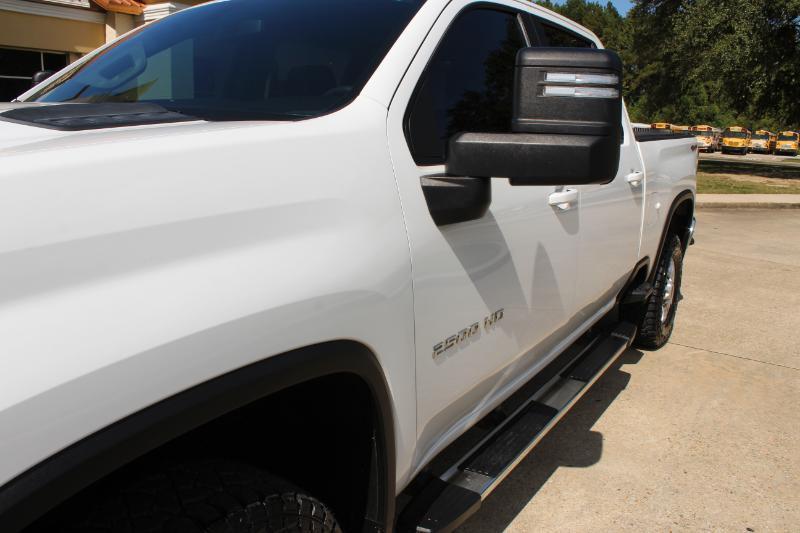 Chevrolet Silverado 2500HD LT Crew Cab Short Box 4WD 2022