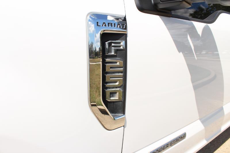 Ford F-250 SD Lariat Crew Cab 4WD 2021