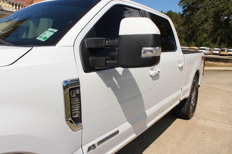 Ford F-250 SD Lariat Crew Cab 4WD 2021