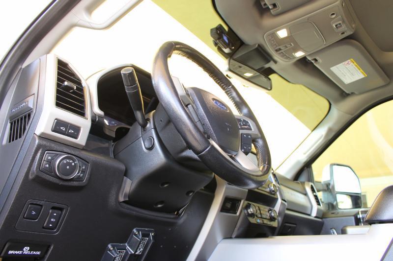 Ford F-250 SD Lariat Crew Cab 4WD 2021