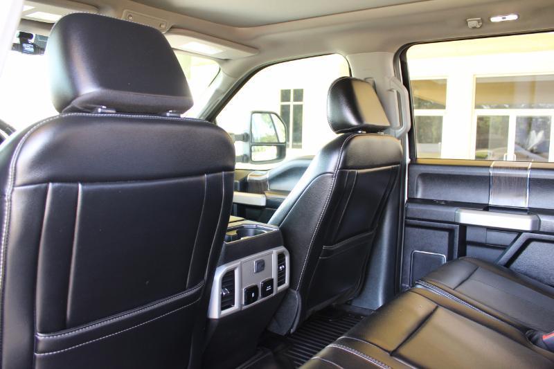 Ford F-250 SD Lariat Crew Cab 4WD 2021
