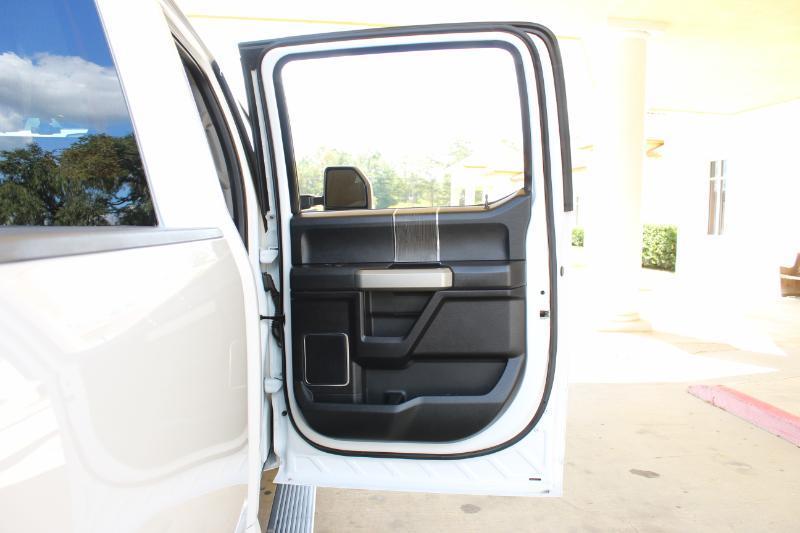 Ford F-250 SD Lariat Crew Cab 4WD 2021