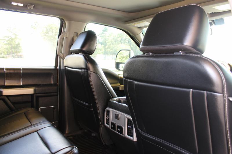 Ford F-250 SD Lariat Crew Cab 4WD 2021