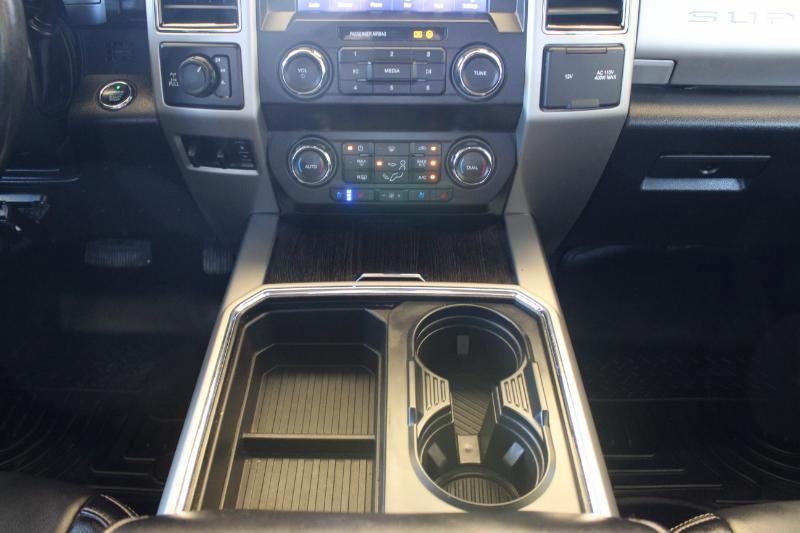 Ford F-250 SD Lariat Crew Cab 4WD 2021