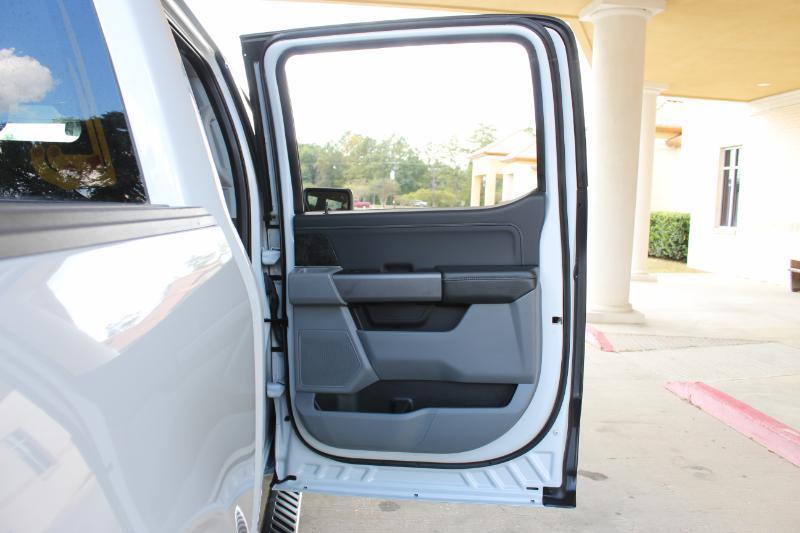 Ford F-150 XLT SuperCrew 5.5-ft. Bed 4WD 2022