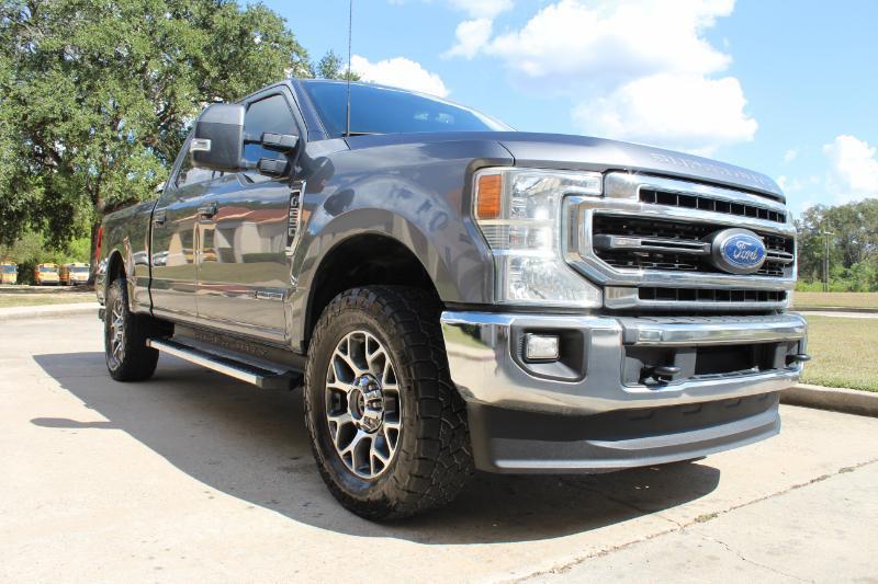 Ford F-250 SD Lariat Crew Cab 4WD 2022