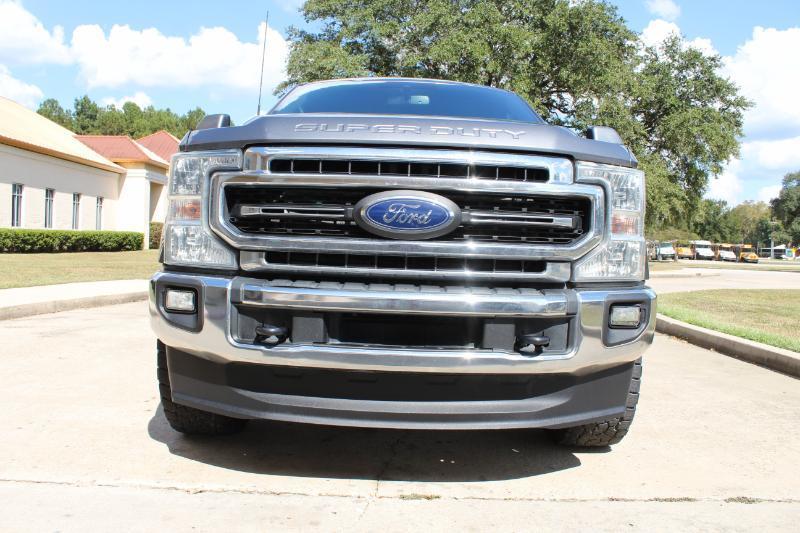 Ford F-250 SD Lariat Crew Cab 4WD 2022